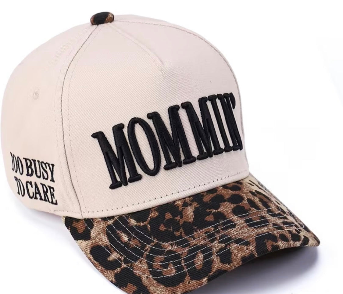 “Mommin” trucker hat