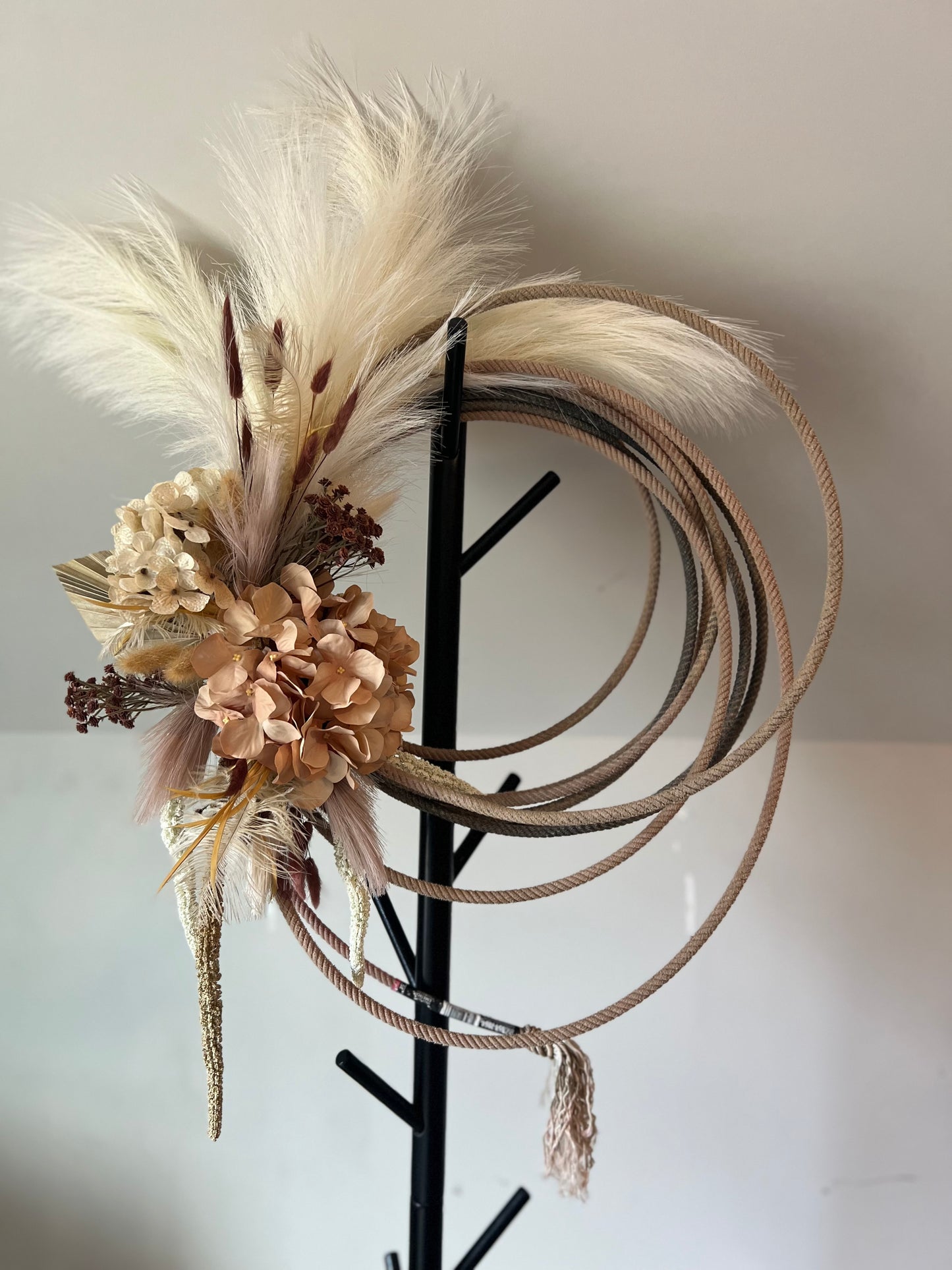 Custom lasso decor