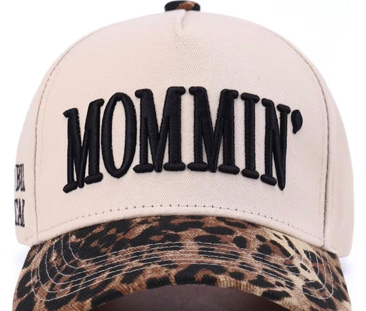 “Mommin” trucker hat