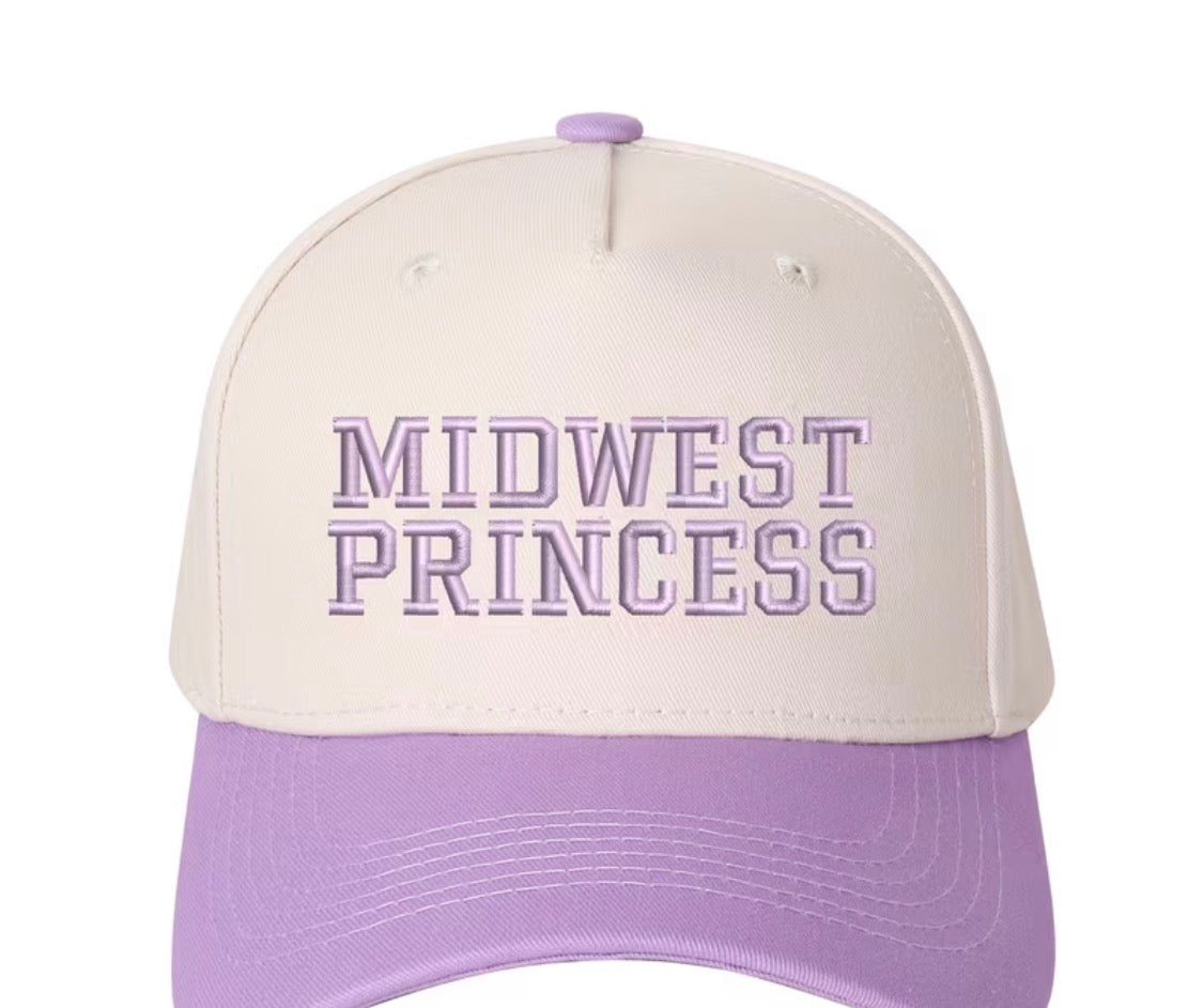 Midwest Princess 👑
Small-town roots. Big-time style.