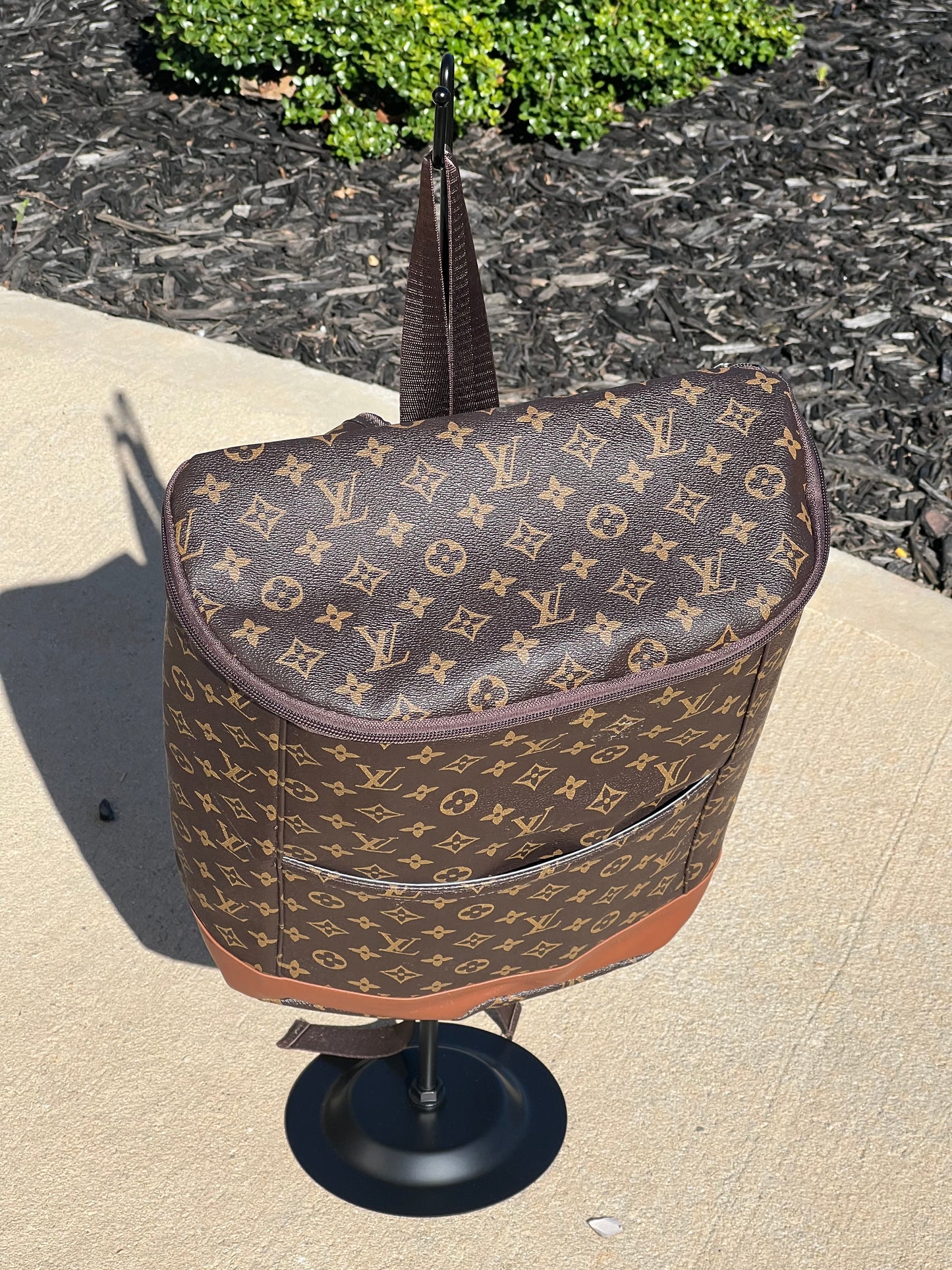 Lv cooler backpack