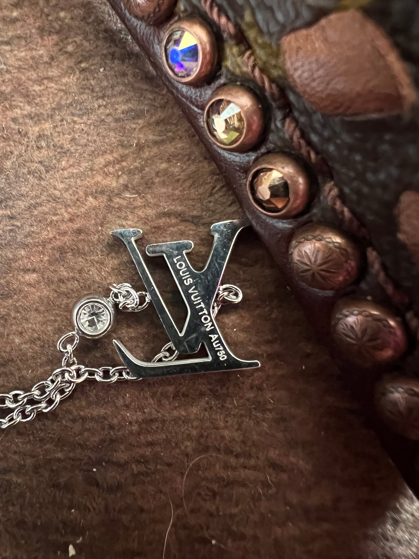 Lv jewelry