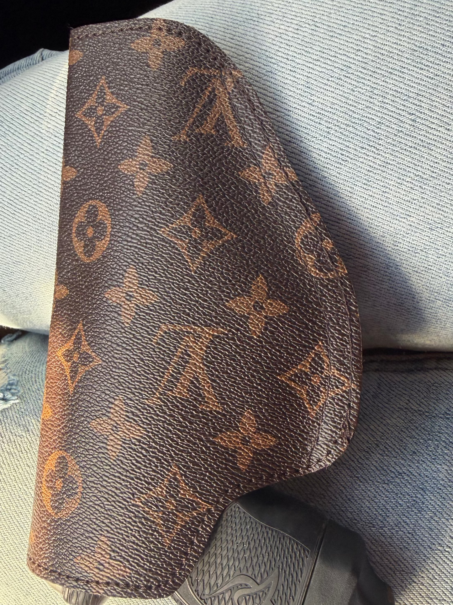 compact concealed-carry style holsters